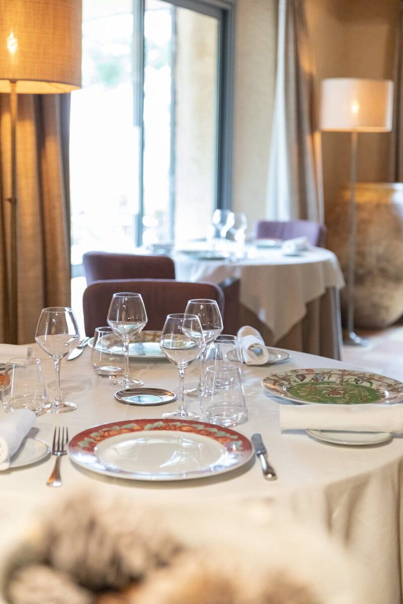 Restaurant table dressee