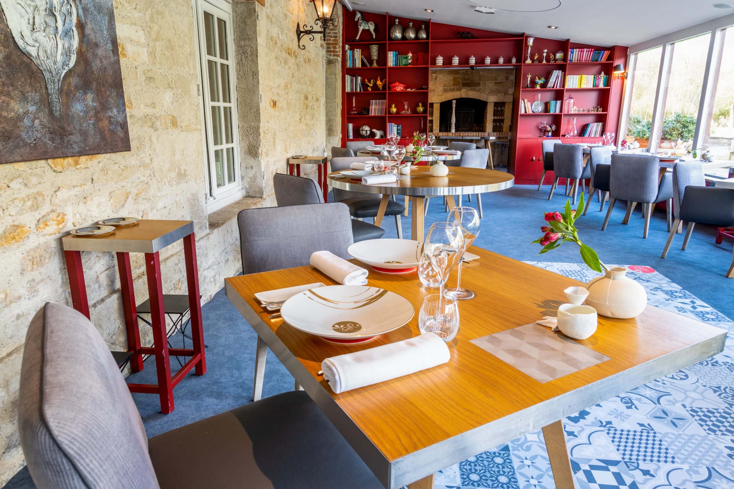 Restaurant tables