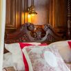 Chambre baldaquin detail tete