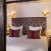 Chambre double coussins rayures