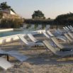Piscine exterieure transats