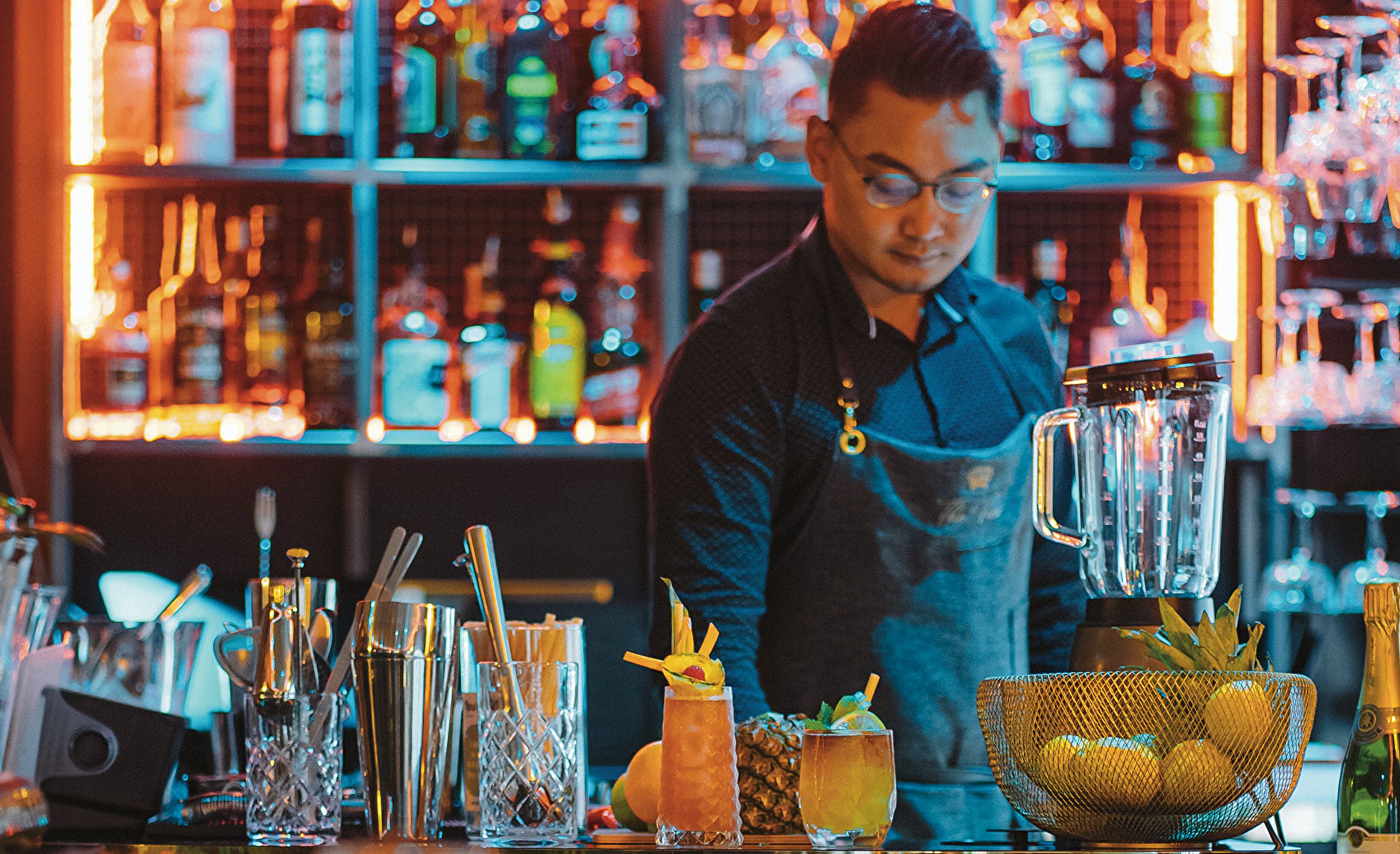 Bar bartender cocktail