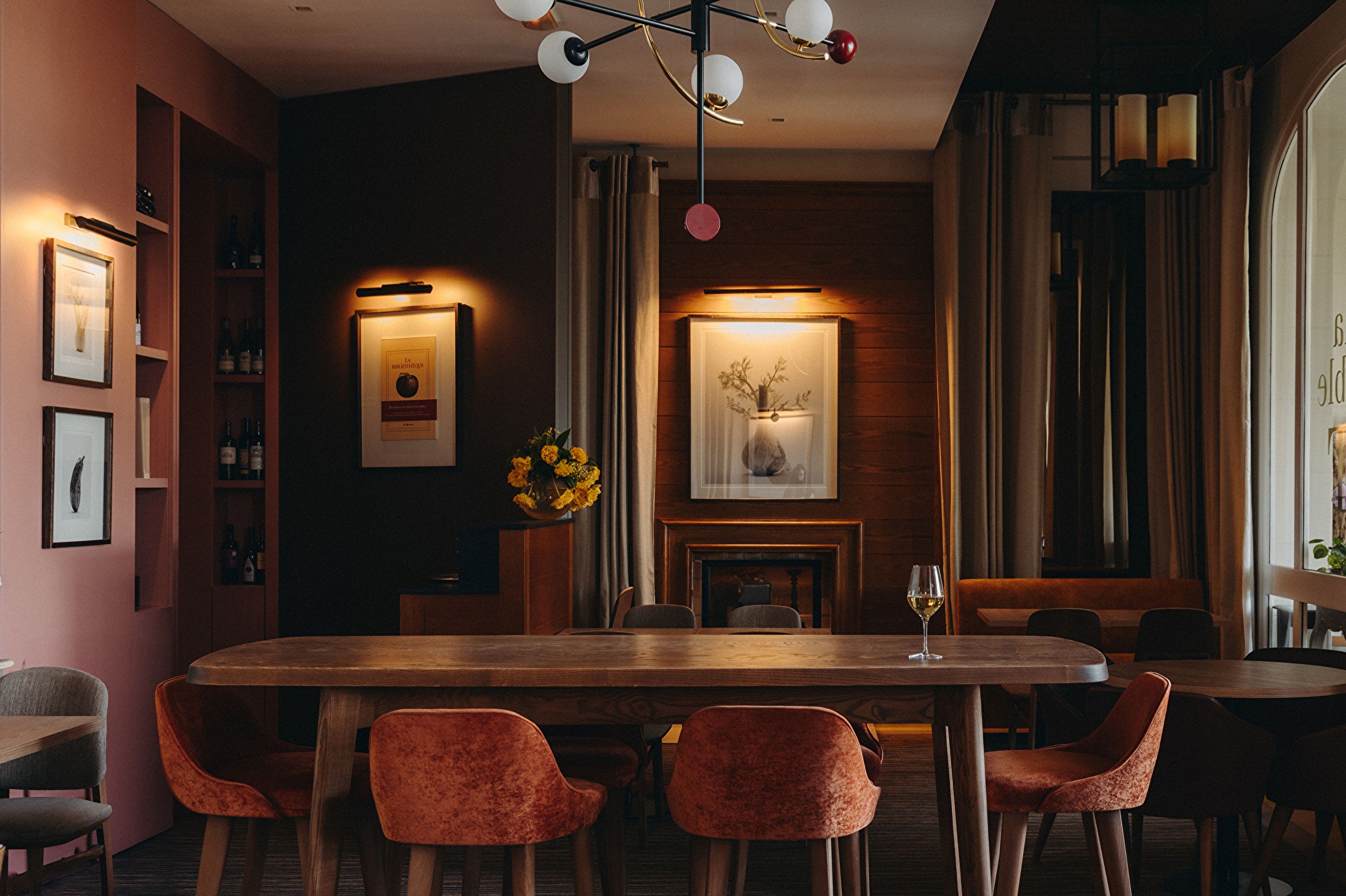 Restaurant bar cosy