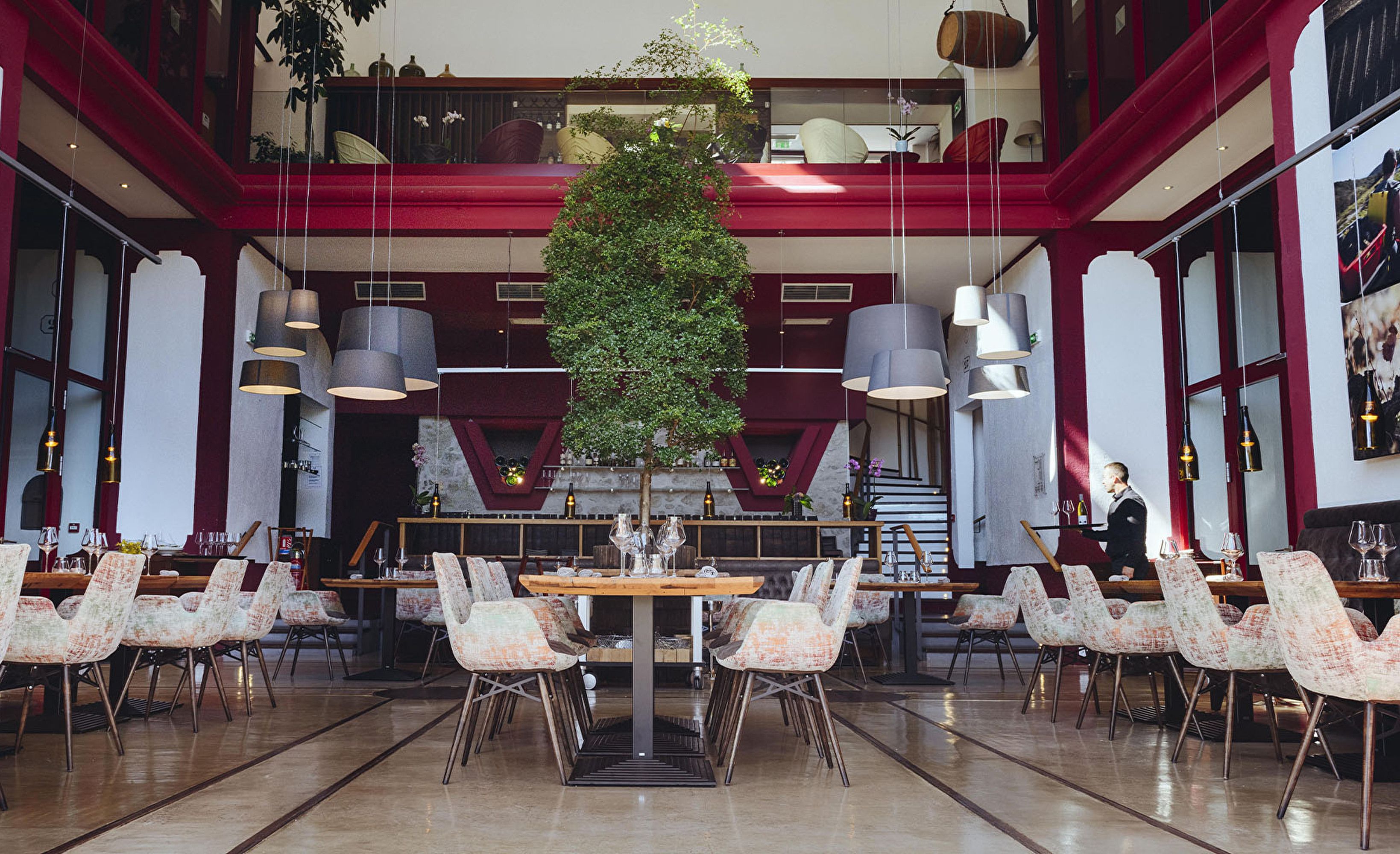 Restaurant arbre central