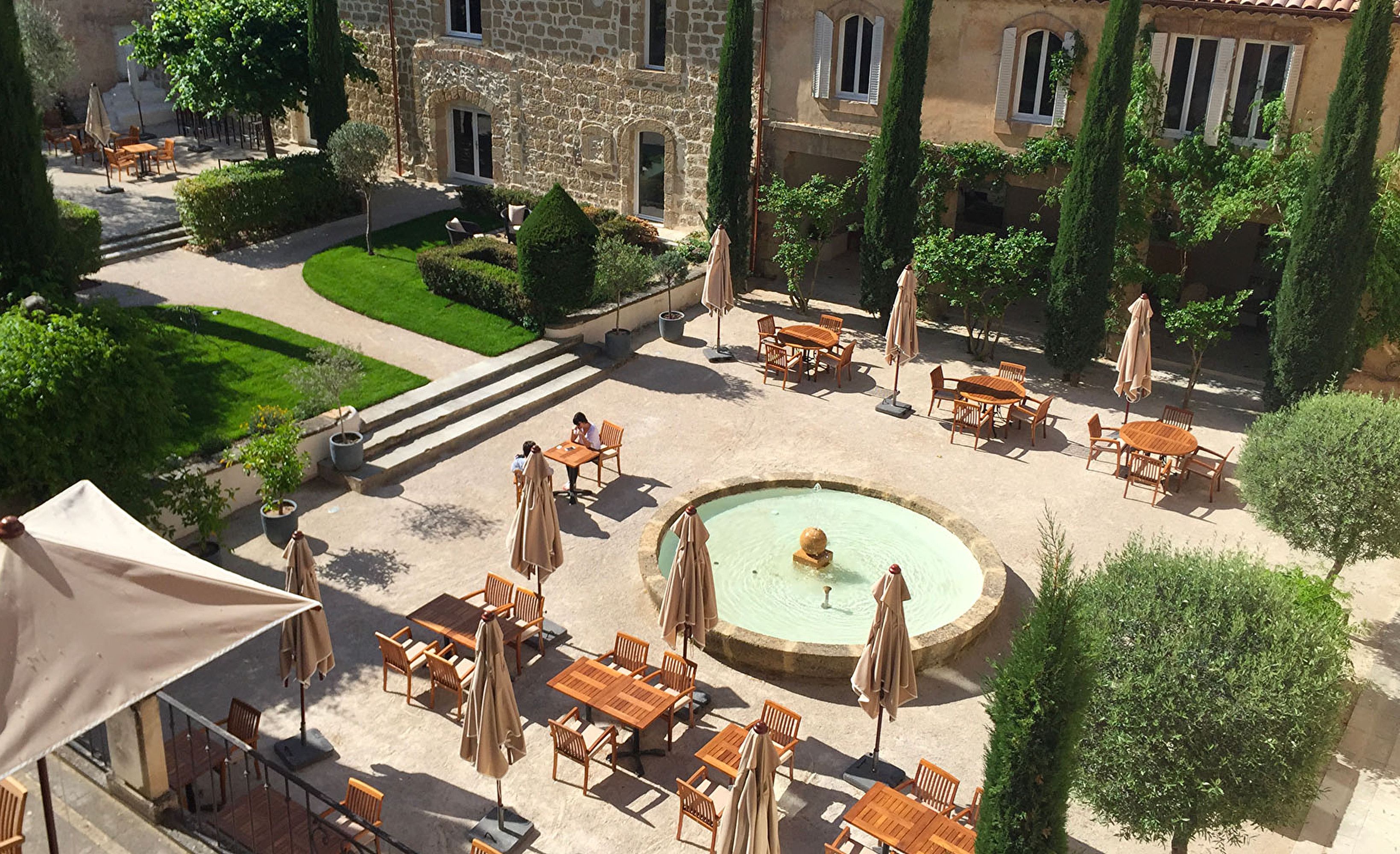 Cour terrasse