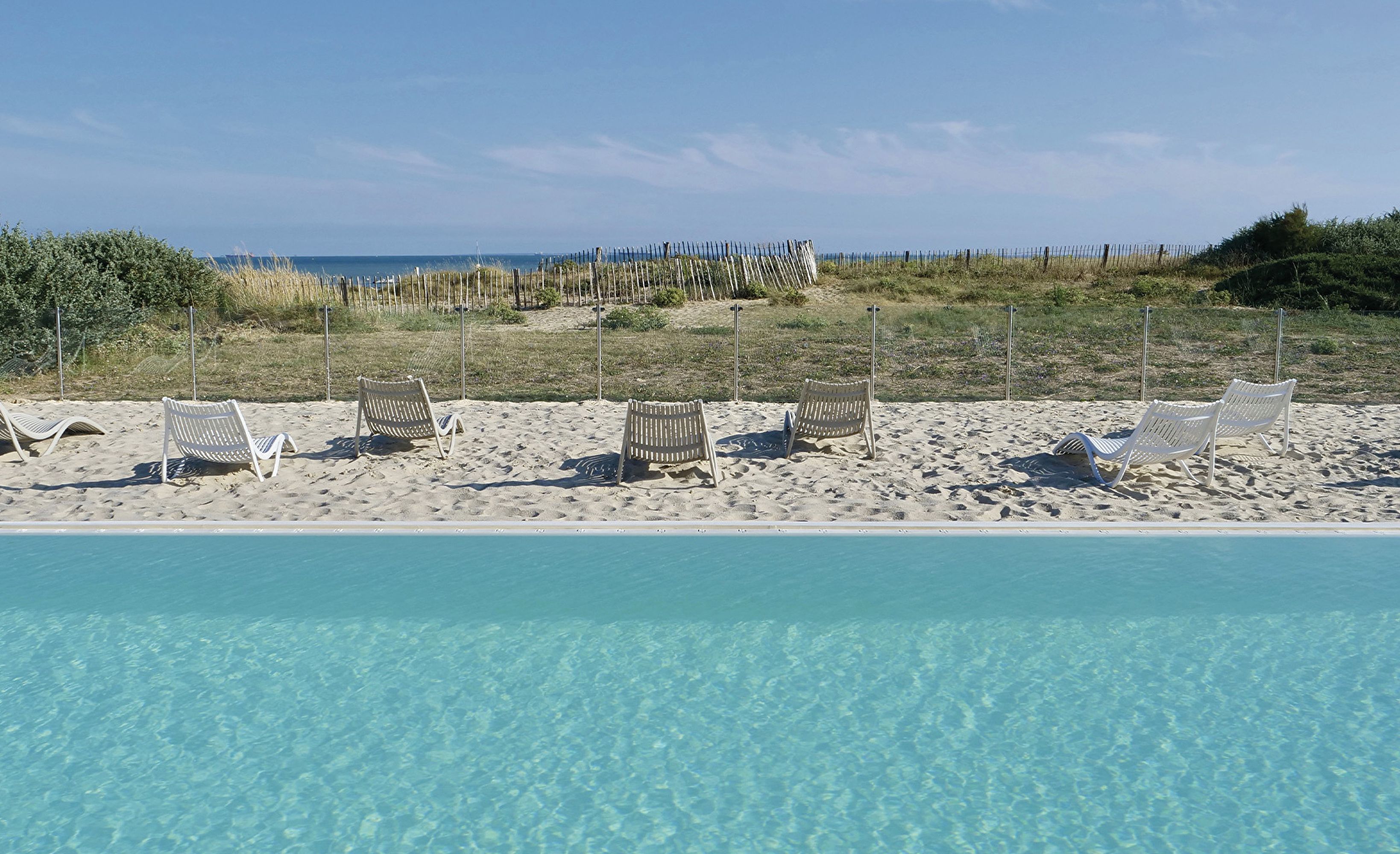 Piscine a debordement vue mer