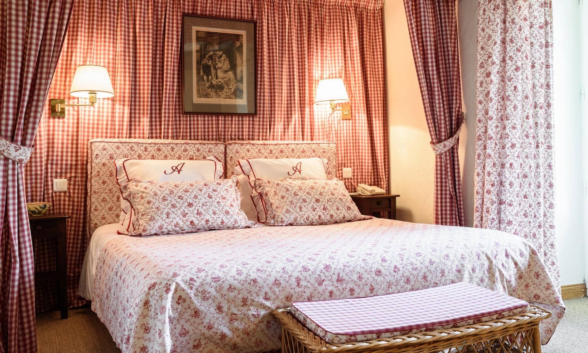 Chambre double rouge vichy