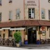 Facade hotel central rue beaune