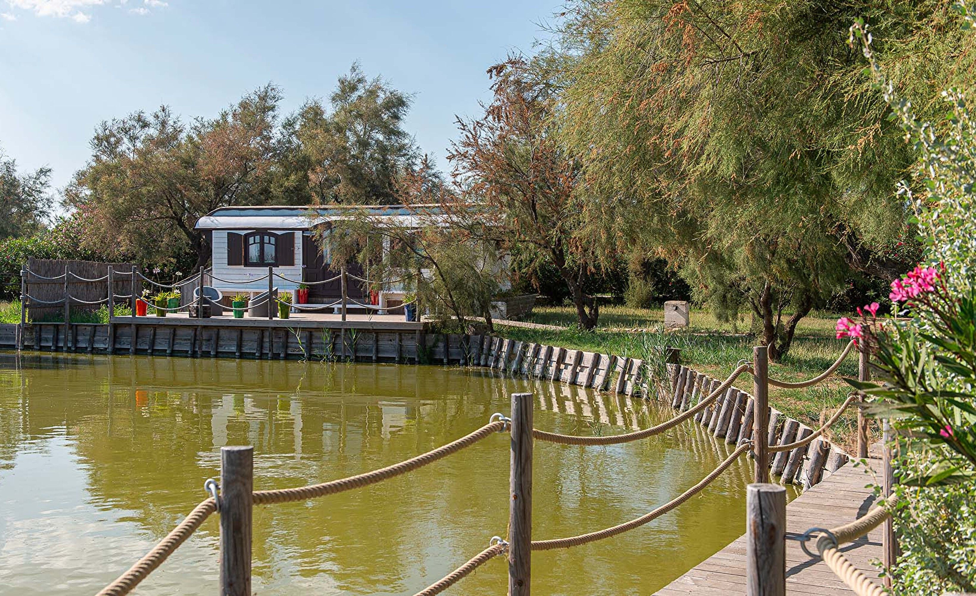 Roulotte sur ponton