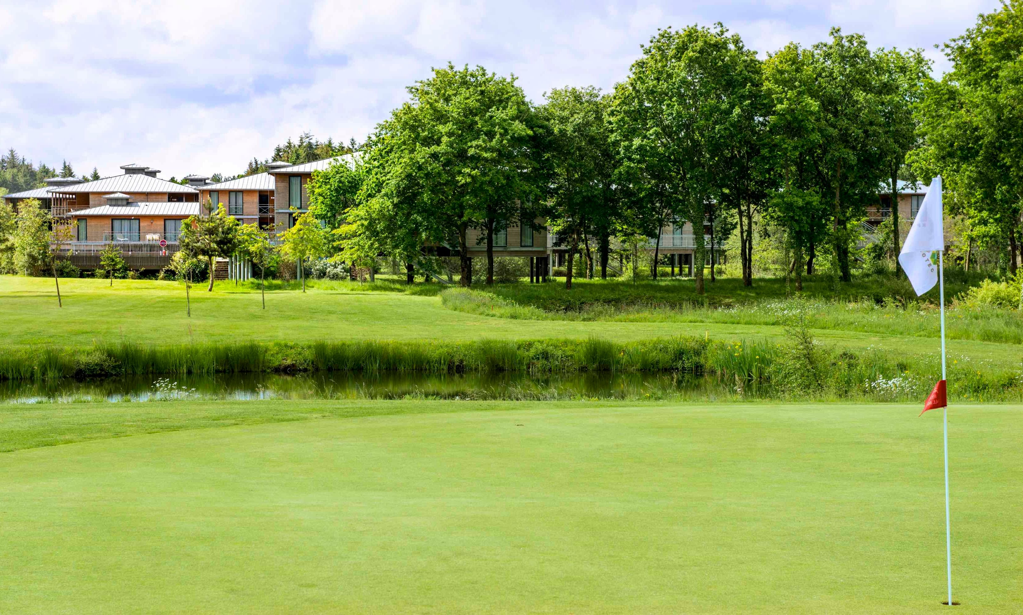 Vue batiment golf
