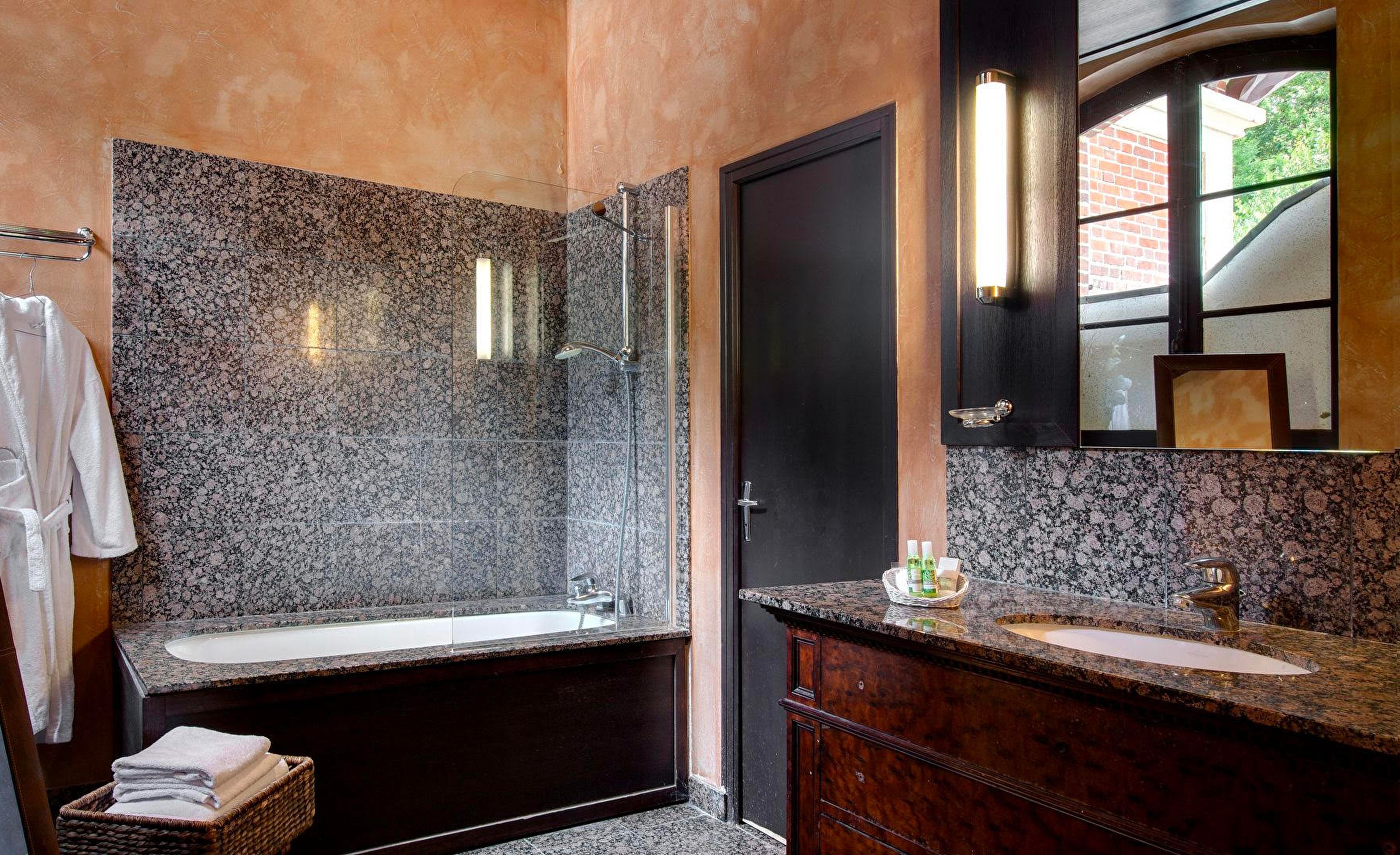 Salle de bain granit