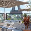Terrasse panoramique du restaurant Les Ombres face à la Tour Eiffel