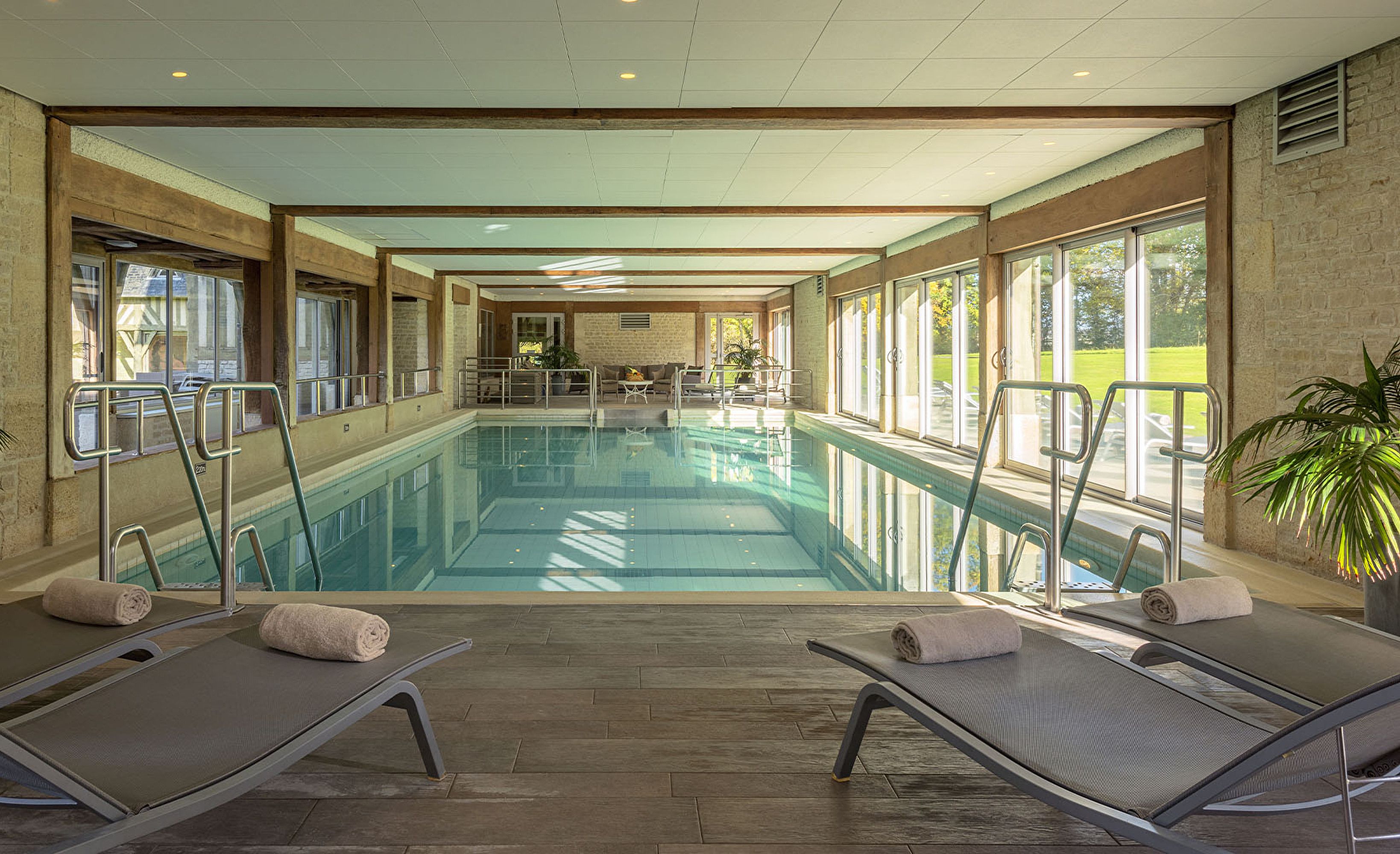 Piscine interieure couverte