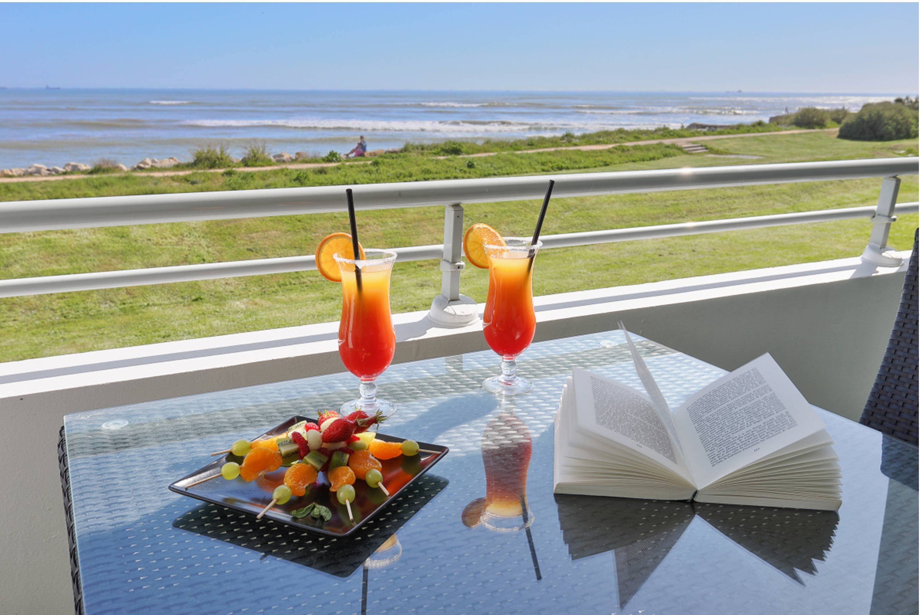 Cocktails balcon vue ocean