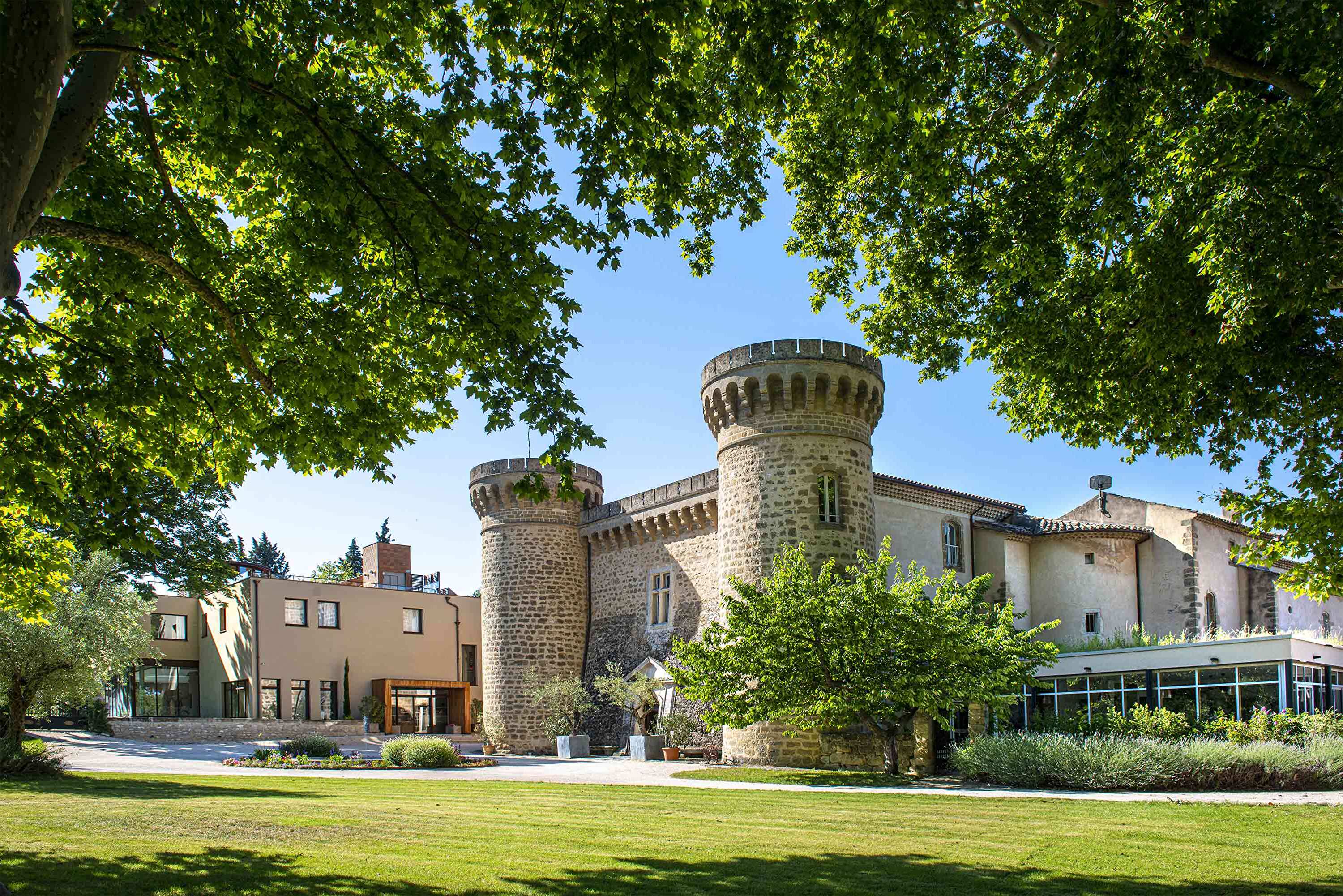 Facade chateau jour