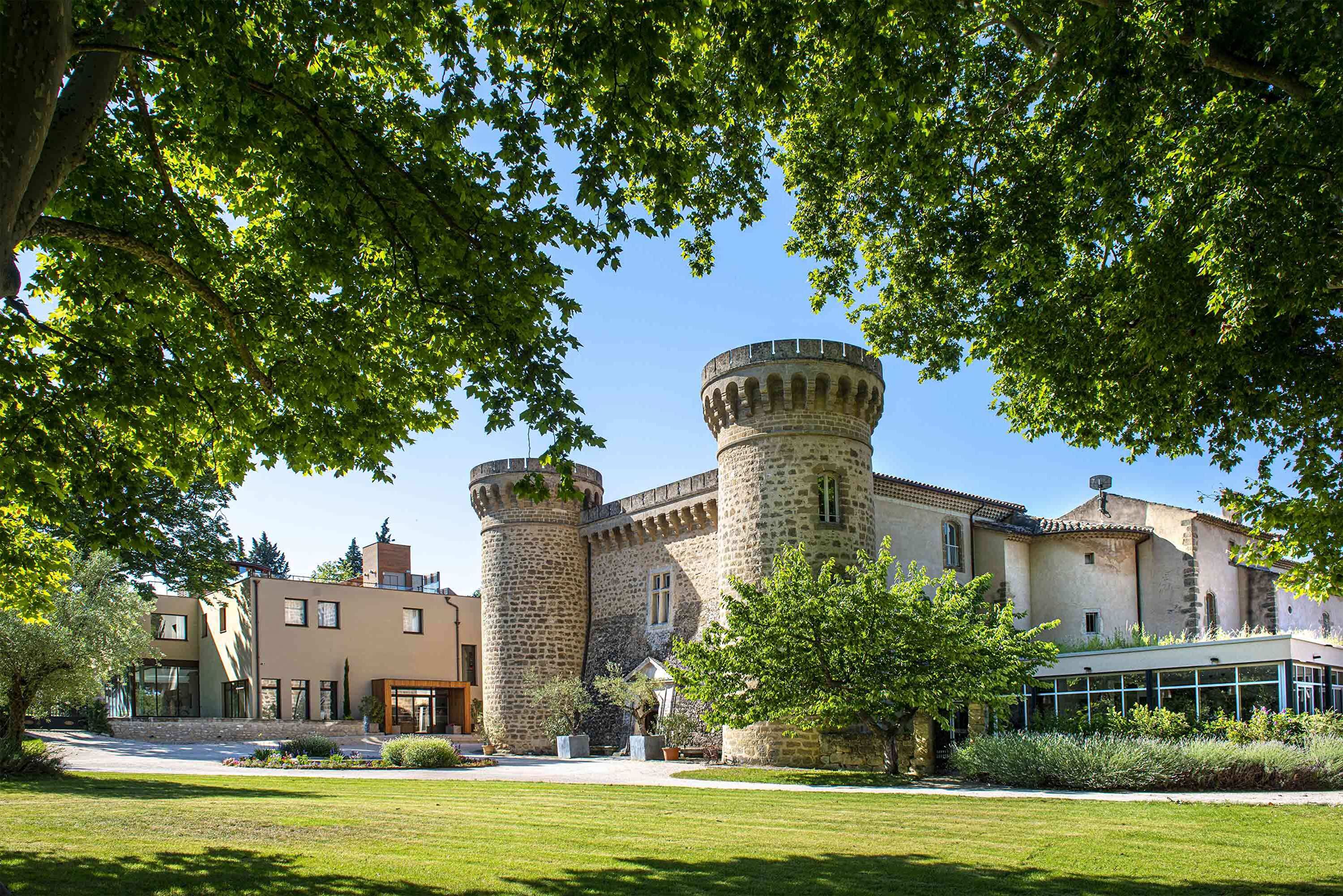 Facade chateau jour