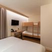 Chambre quadruple lits superposes