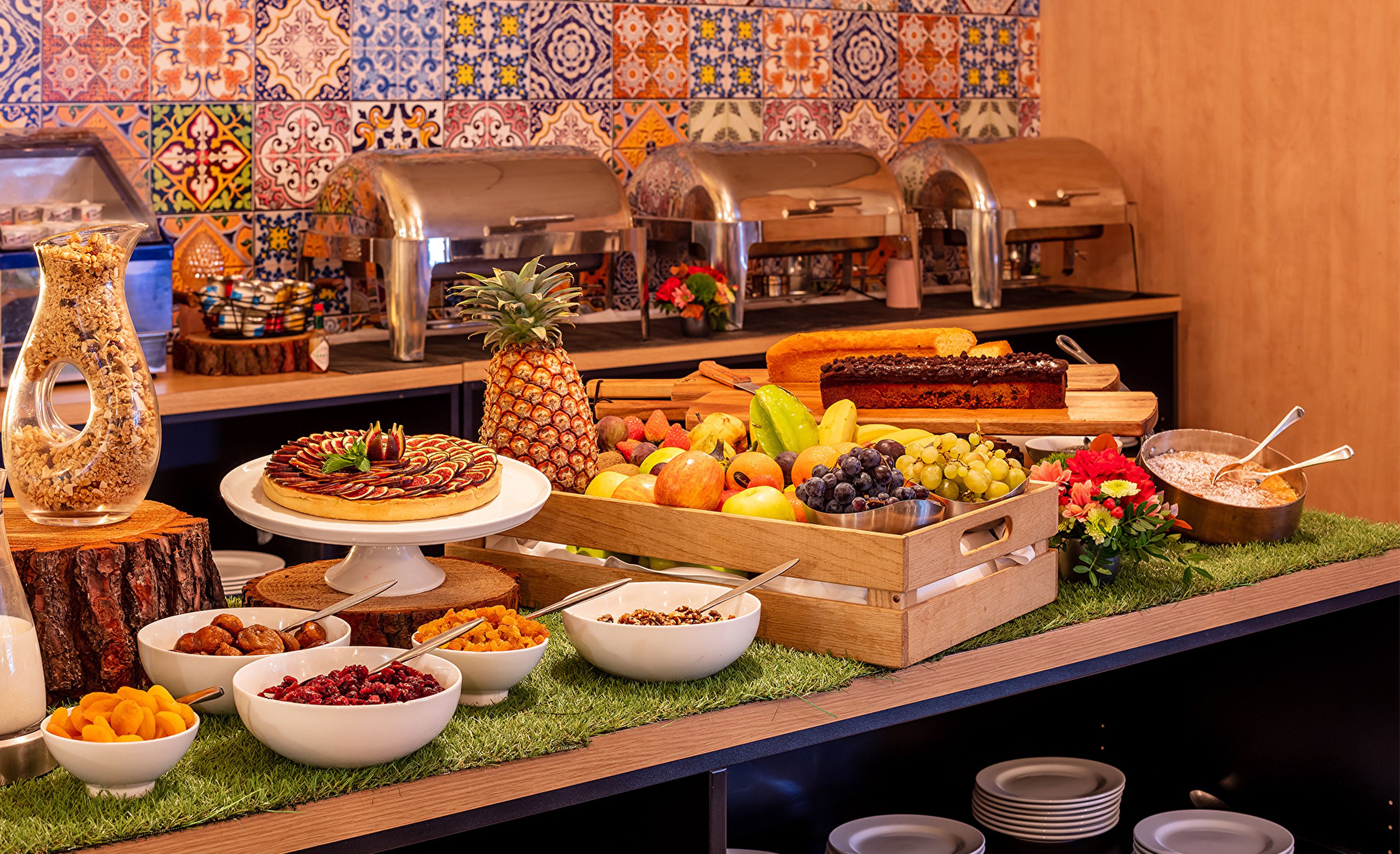 Petit dejeuner buffet azulejos