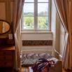 Chambre mansardee fenetre