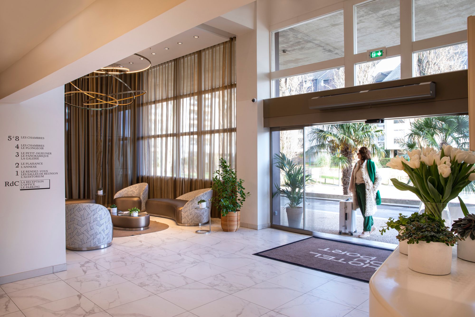 Reception lobby