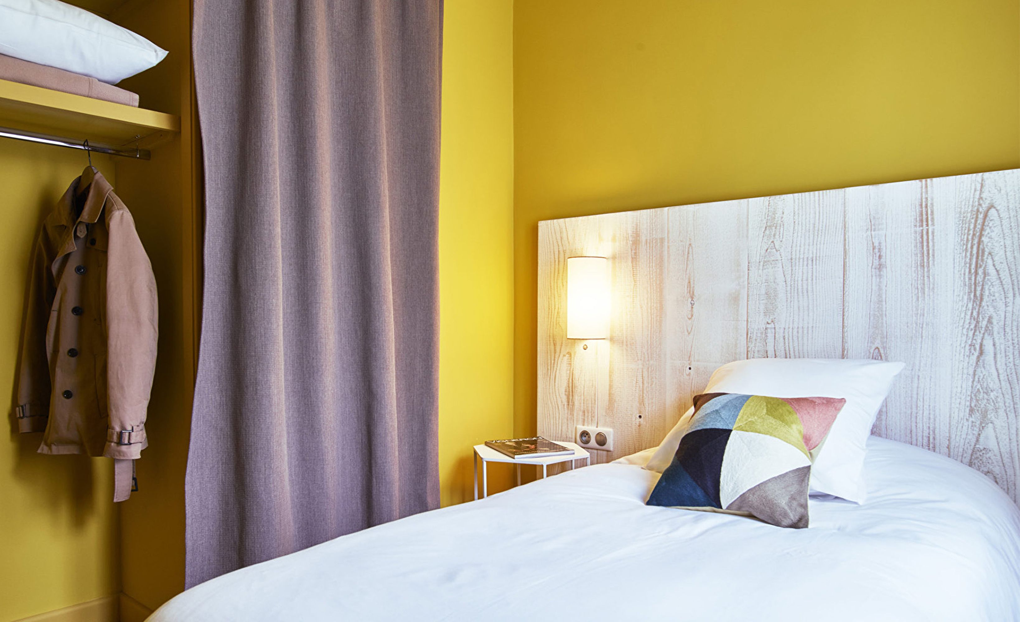 Chambre double jaune dressing