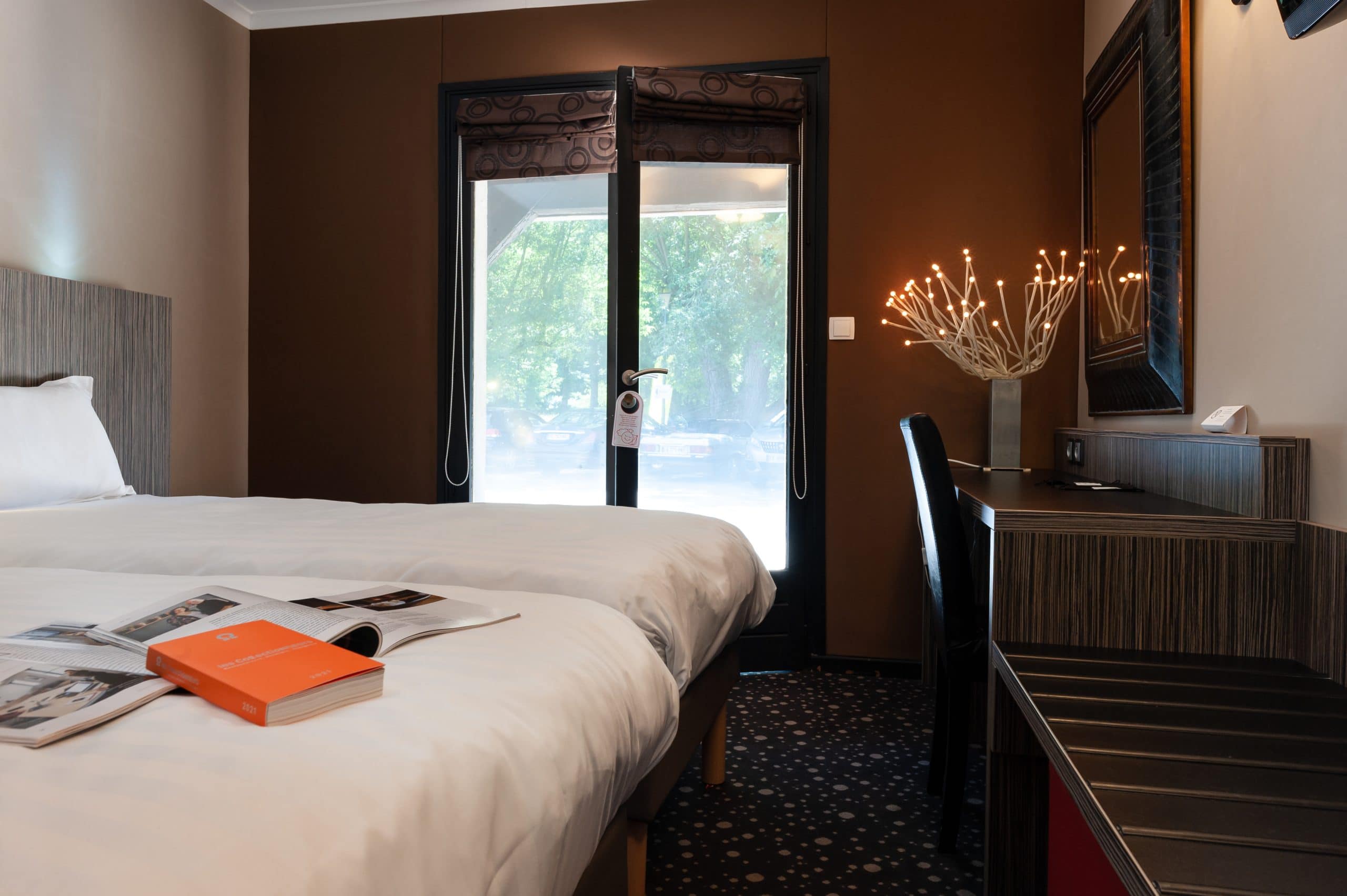 Chambre double marron