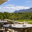 Restaurant terrasse vue montagnes