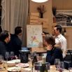 Atelier dégustation vins du Rhône autour d'une table