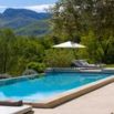 Piscine debordement vue montagnes