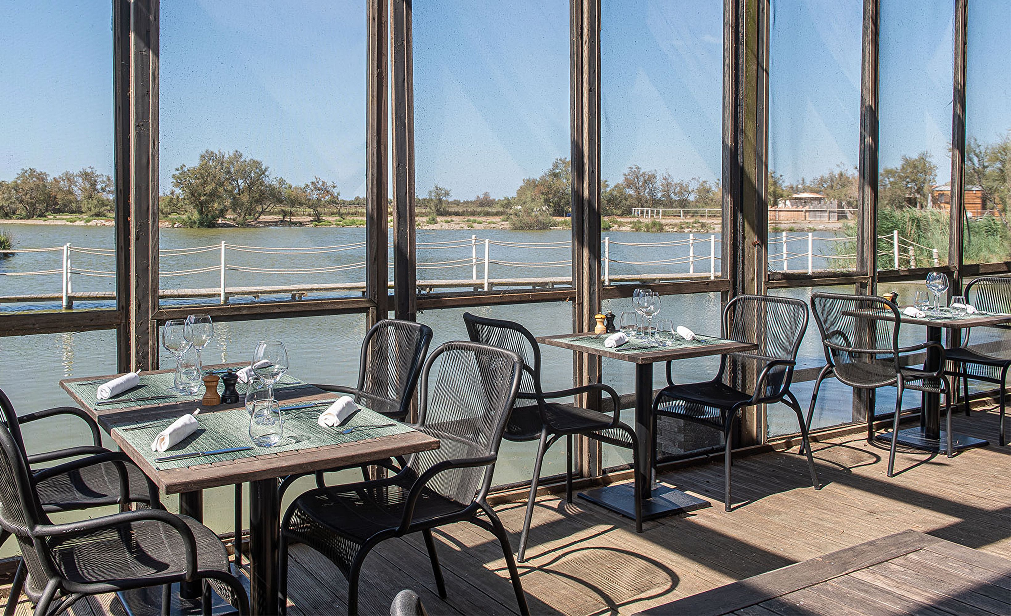 Restaurant vue lac