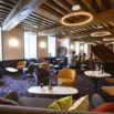 Lounge bar piano suspensions cercles