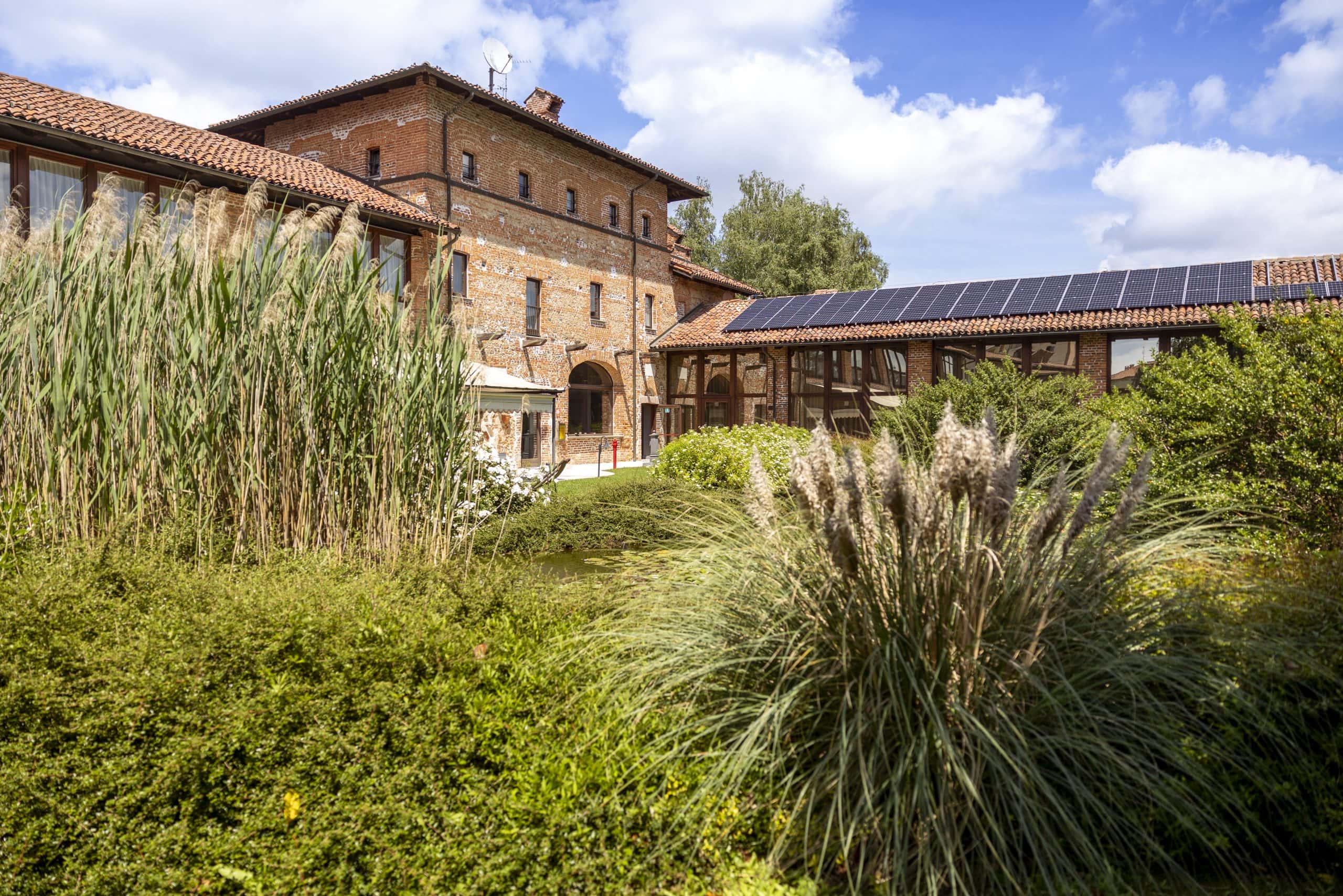 Facade tour jardin