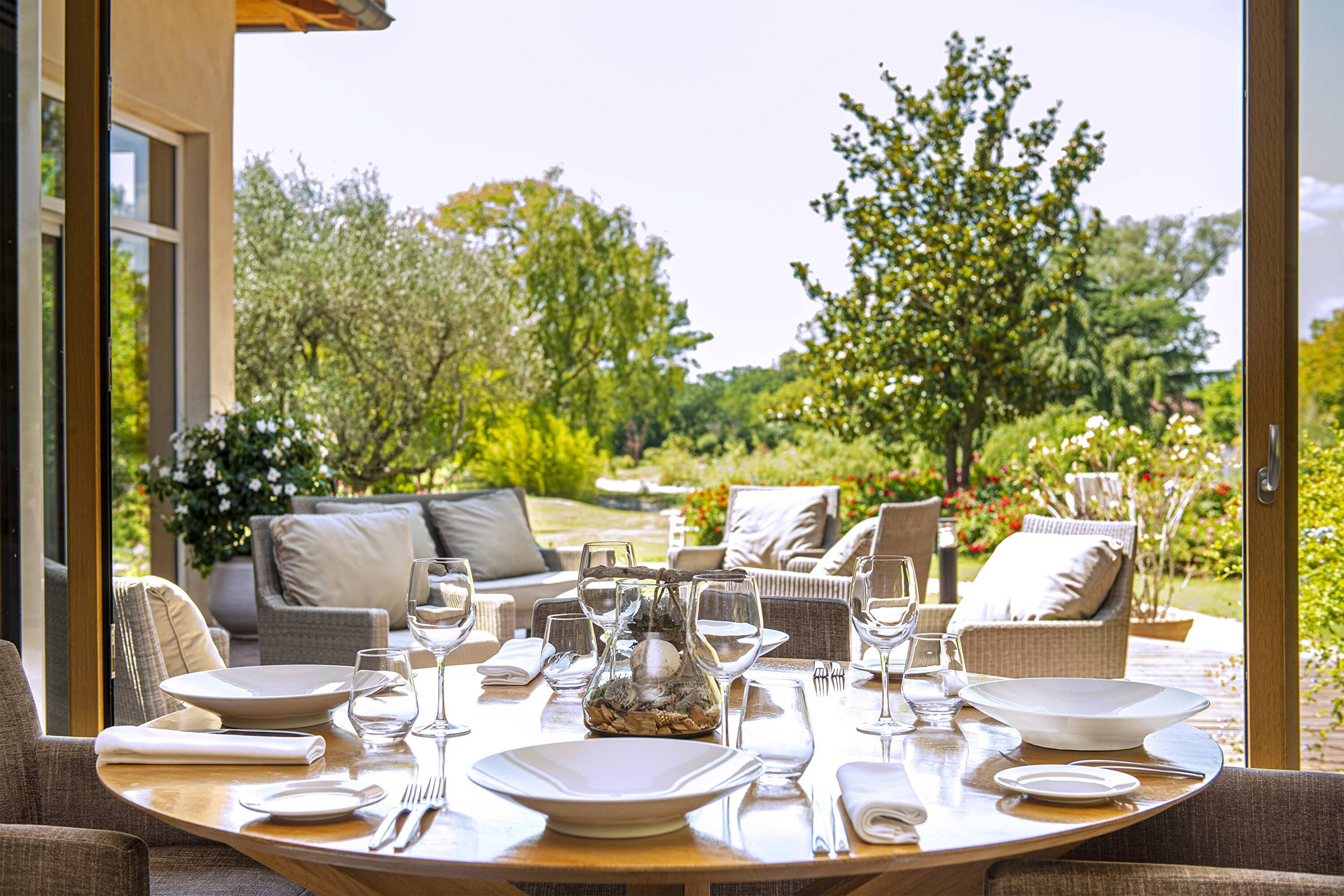 Restaurant table exterieure