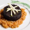 Boudin noir sur compotée pommes assiette signature