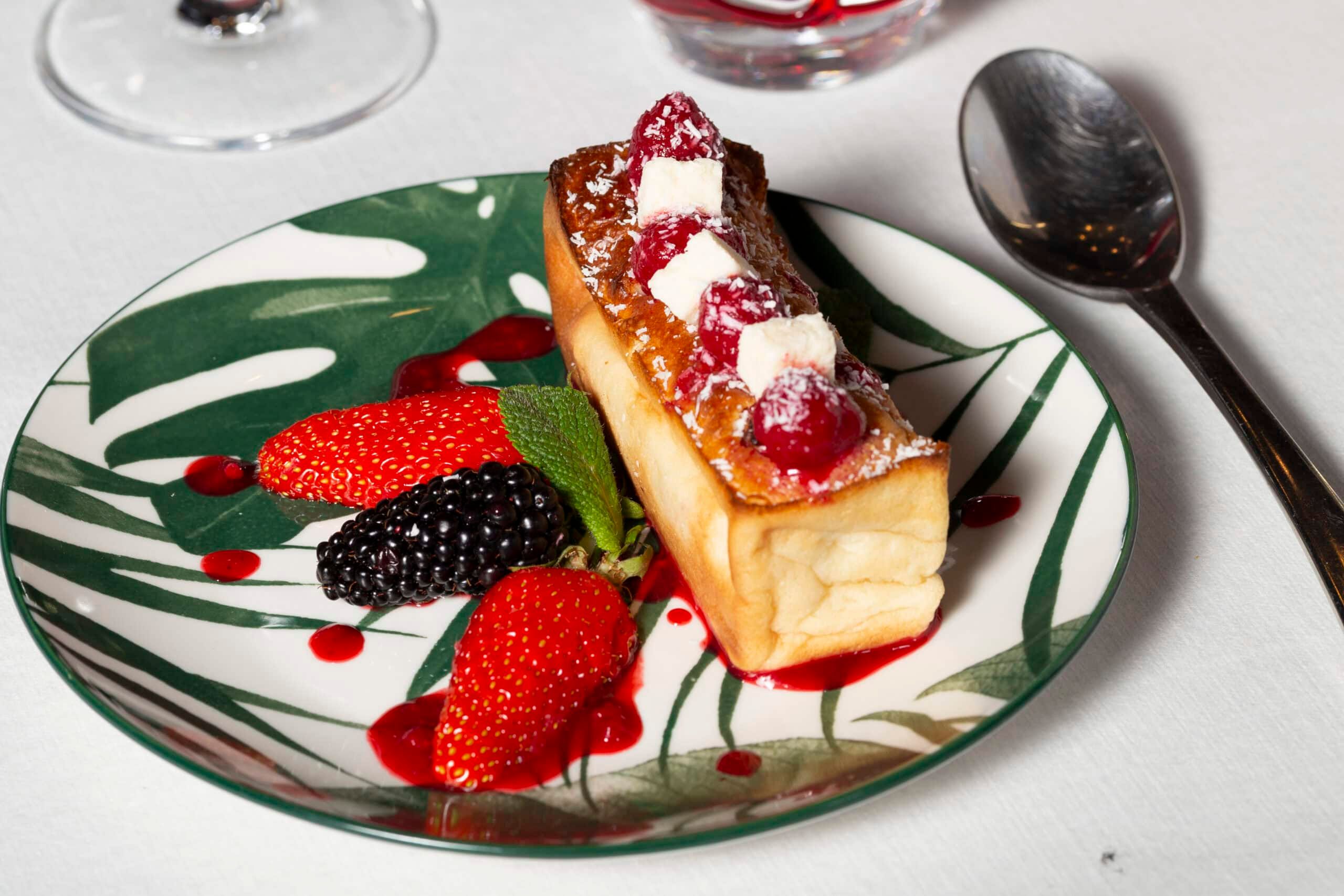 Dessert pain perdu fruits rouges