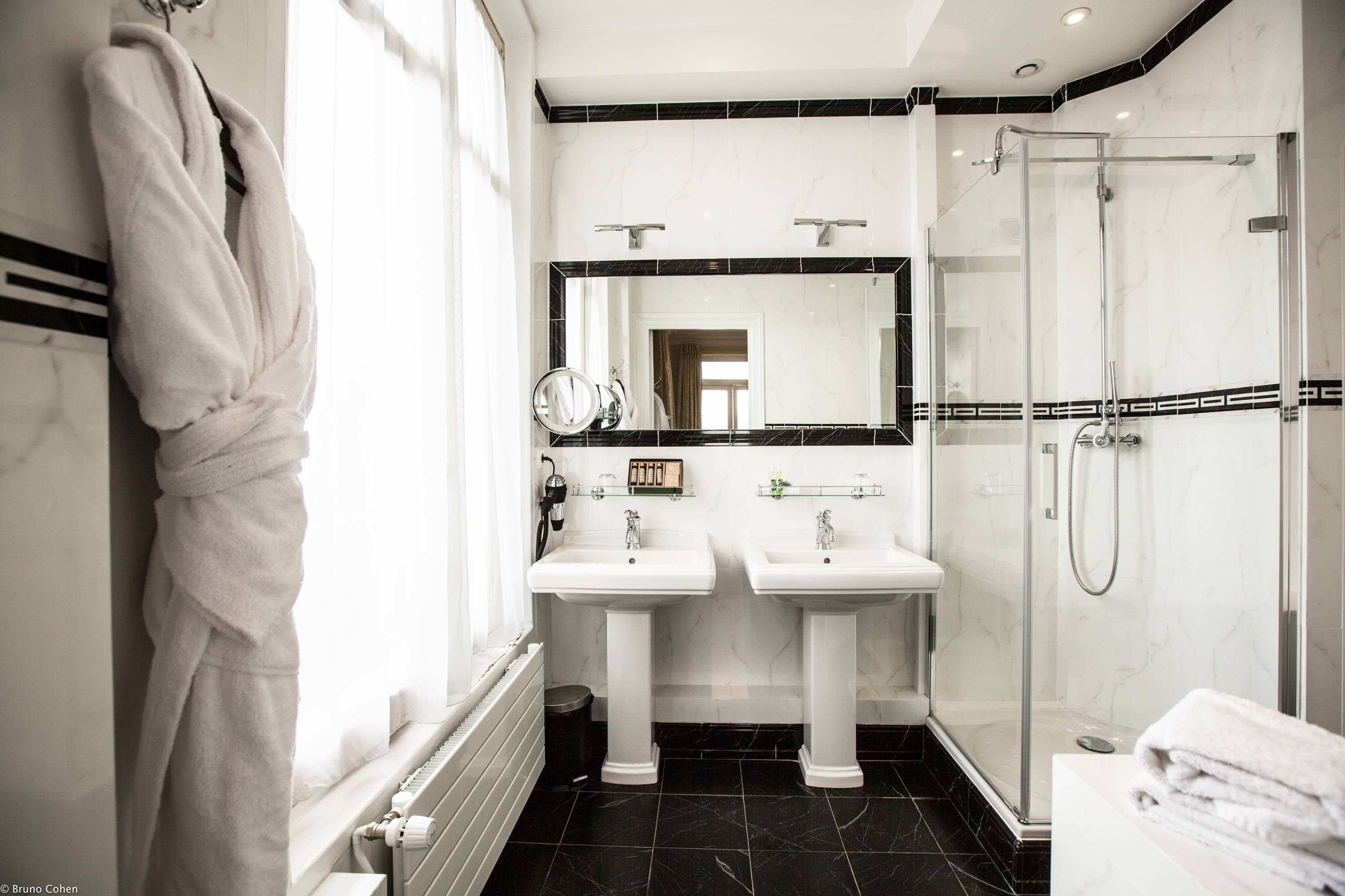 Salle de bain marbre