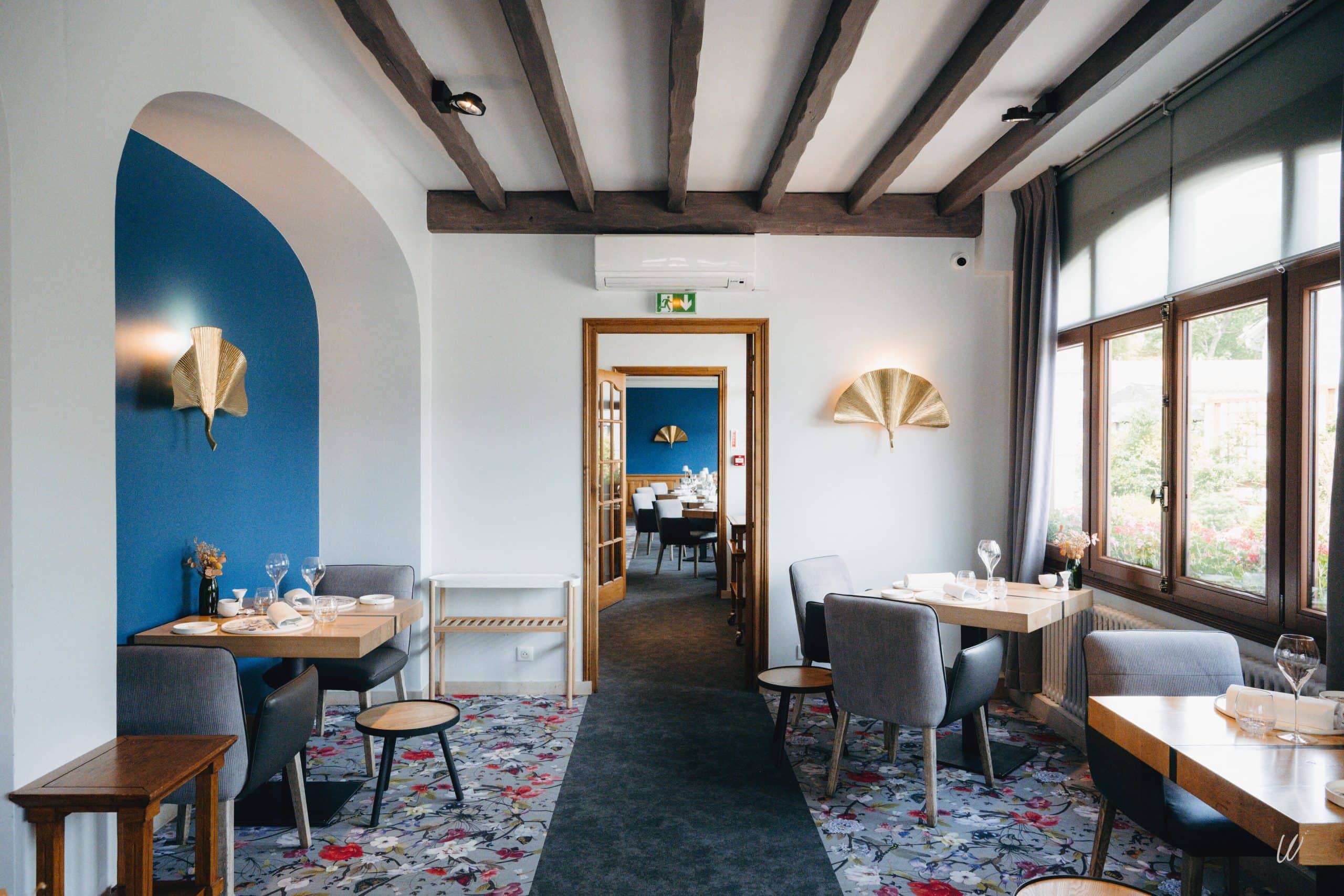 Restaurant bleu