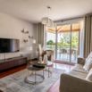 Salon appartement vue lac