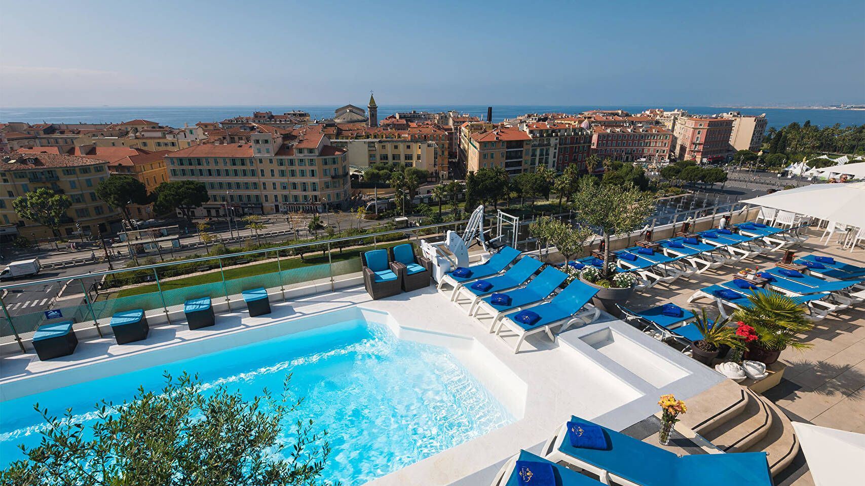 Piscine Vue ville