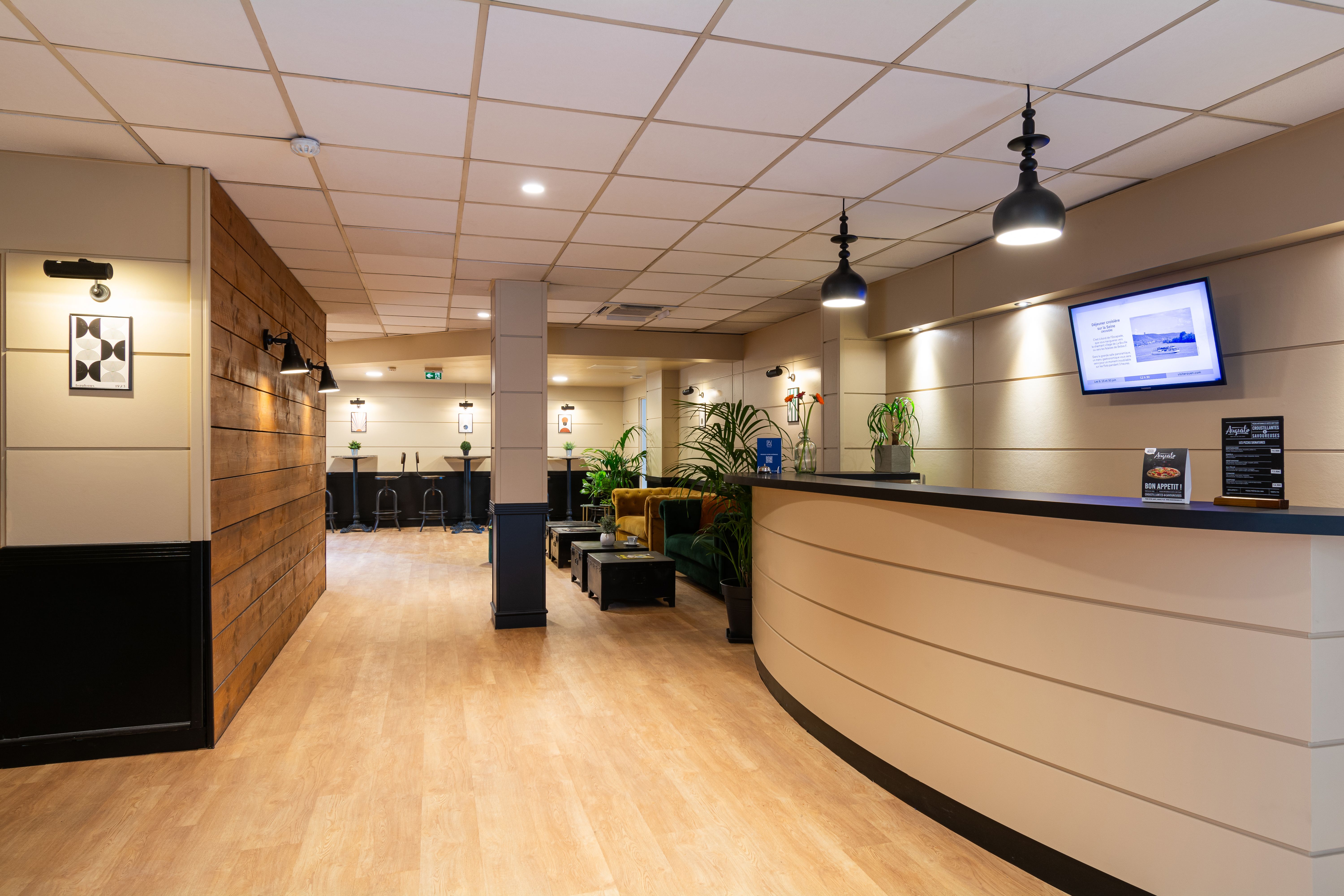Lobby reception