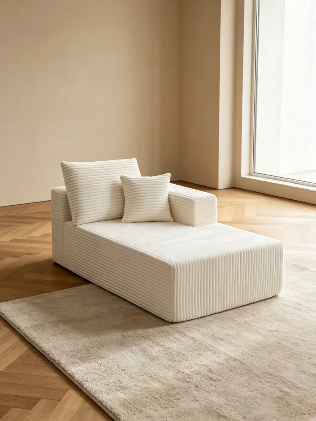 An original cream-white ULTIONE product photograph shows its corduroy rib direction, arm corner and chaise surface.