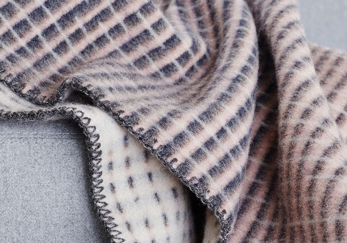 Røros Tweed’s Intricately Crafted, Beautifully Designed Throw Blankets