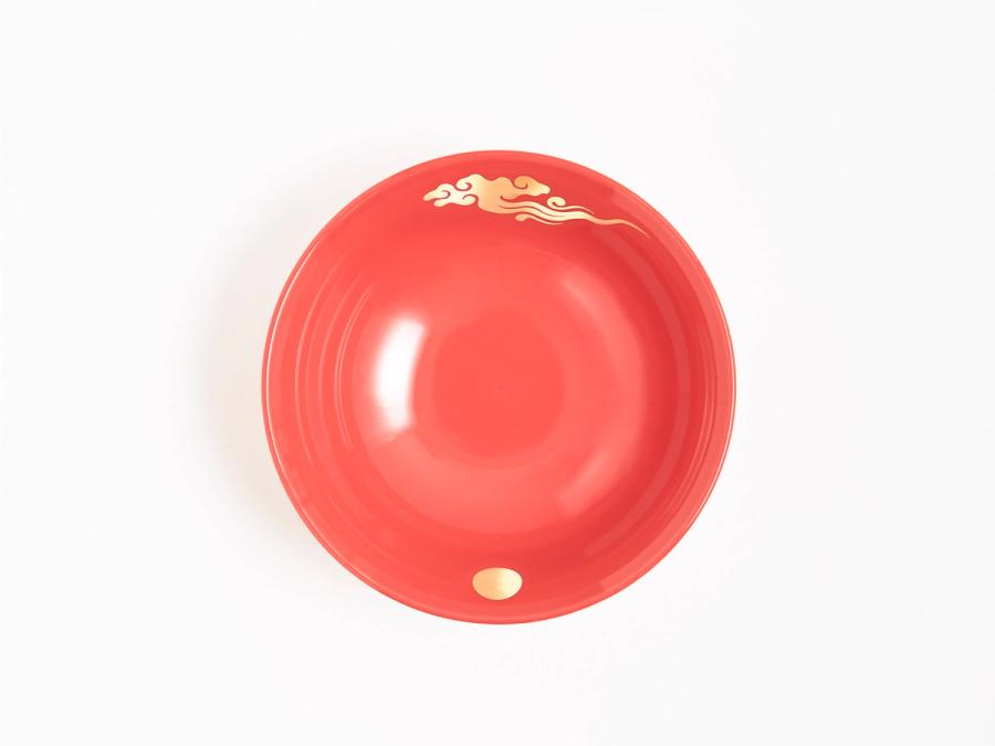 A ramen bowl by Hisashi Tenmyoya. (Photo: Hiroshi Tsujitani. Courtesy Nacasa & Partners Inc.)