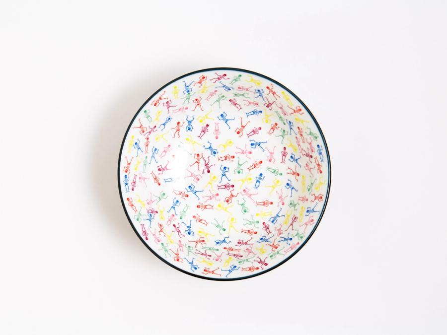 A ramen bowl by Tadanori Yokoo. (Photo: Hiroshi Tsujitani. Courtesy Nacasa & Partners Inc.)