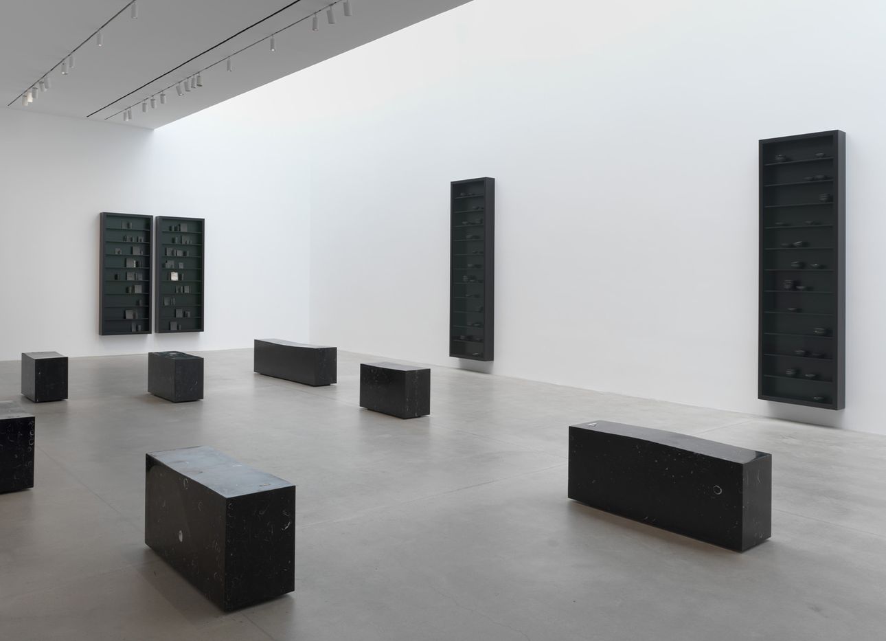 Installation view of Edmund de Waal’s solo exhibition “this must be the place” (2023) at Gagosian in New York. (© Edmund de Waal. Photo: Rob McKeever. Courtesy Gagosian)