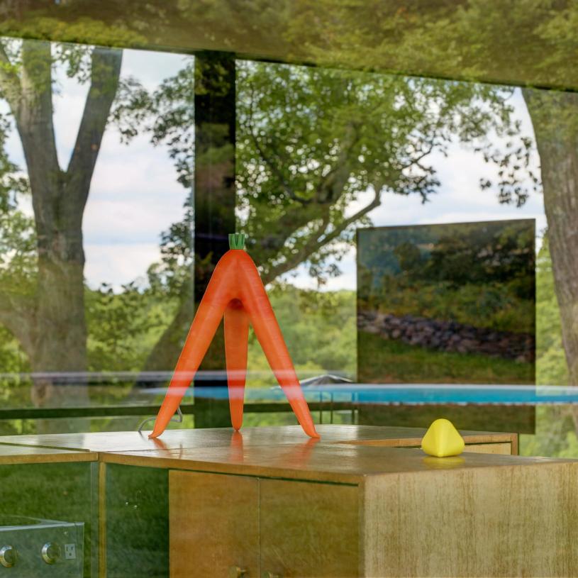 The “Tip Toe” tripod table lamp. (Photo: Michael Biondo)