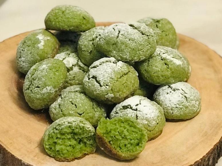 Coconut pandan cookies from New York’s Kuih Café. (Courtesy Kuih Café)