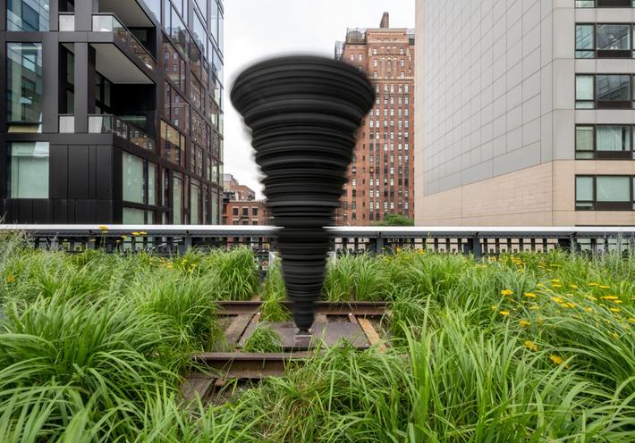 On Manhattan’s High Line, Experimentation Leads to a Whirling, Whizzing, Whooshing Sculpture
