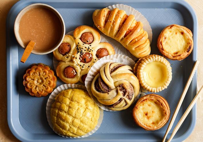The First-Ever Comprehensive Chinese Baking Cookbook