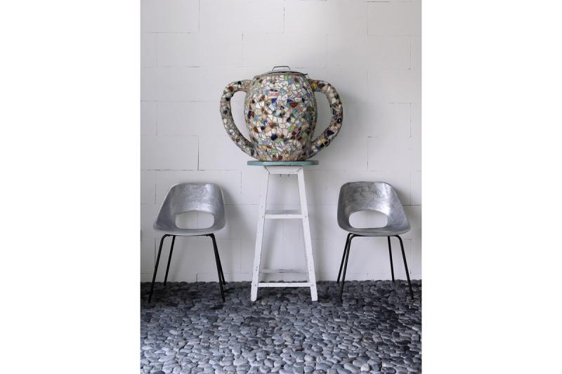 Large ceramic mosaic sugar urn in Navone’s home in Milan. (Photo: Enrico Conti)